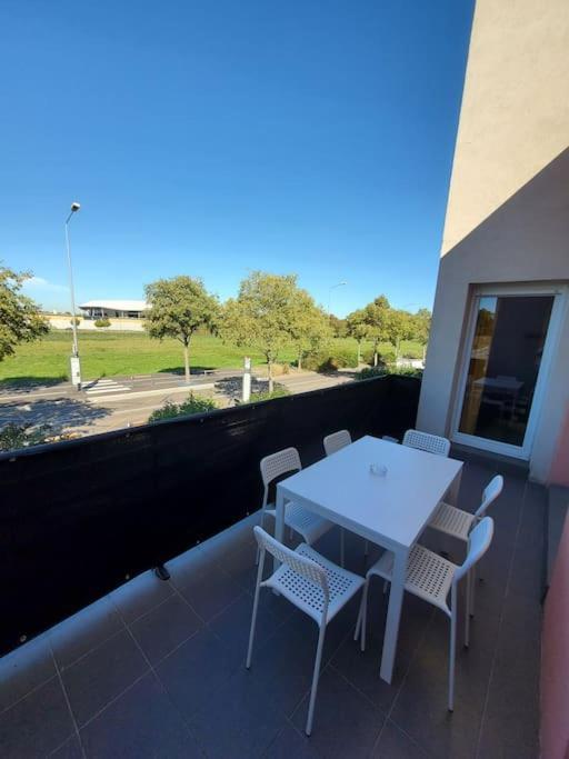 T4 Terrasse Et Box - Groupama Stadium-Eurexpo-Lyon Meyzieu Extérieur photo